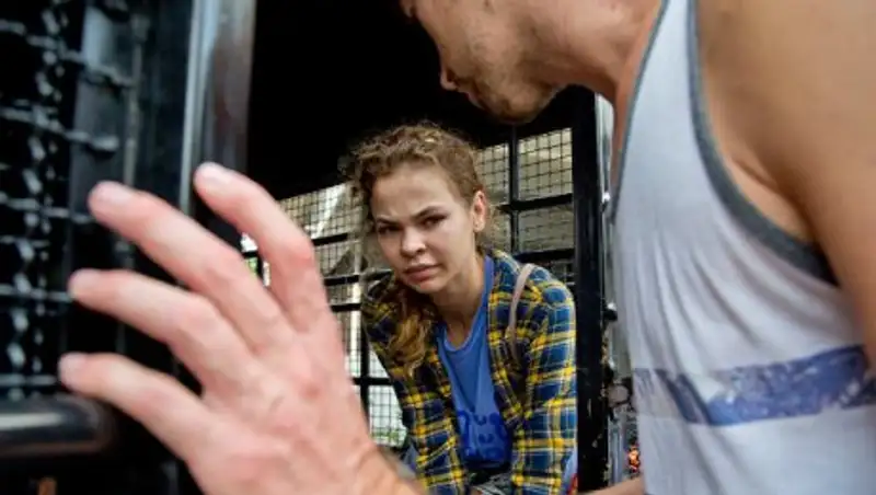 Секс-тренерам Лесли и Рыбке предъявили обвинения в Таиланде