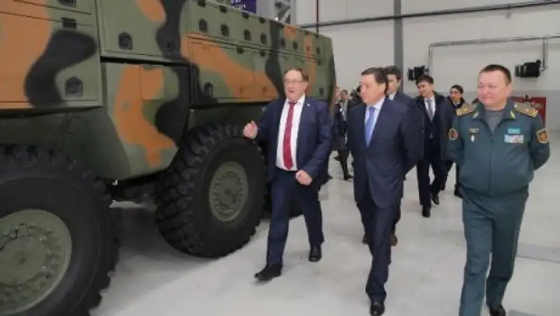 Аскар Мамин посетил предприятия оборонно-промышленного комплекса