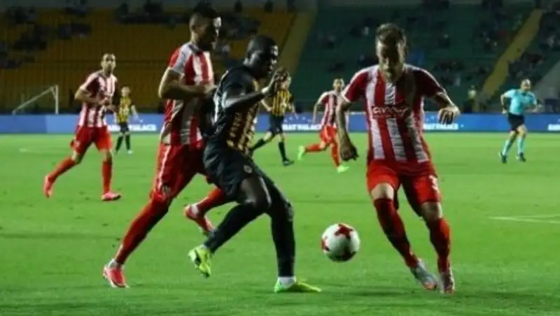 «Кайрат» сыграл вничью со «Скендербеу» в Лиге Европы