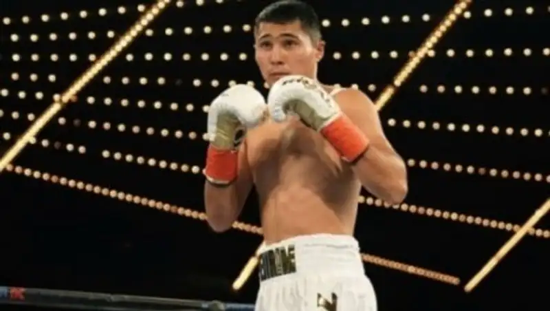 Боксер Нурсултанов выиграл свой первый титульный бой
