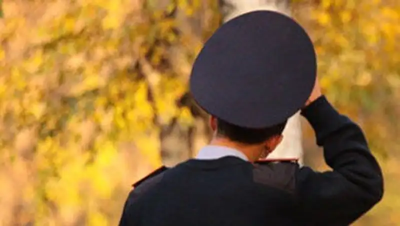 К 10 годам приговорен полицейский за изнасилование несовершеннолетней в Костанайской обл