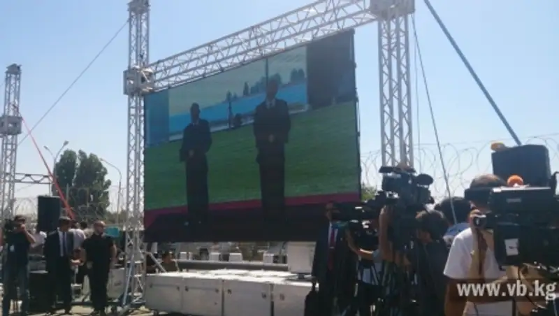 Атамбаев пожелал Кыргызстану президента, как Назарбаев