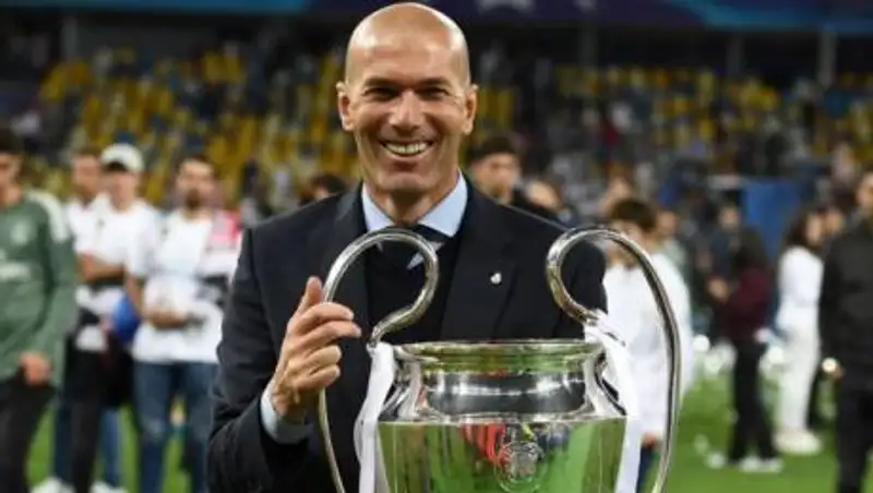Зинедин Зидан ушел из "Реала"