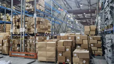 коробки с сигаретами, фото - Новости Zakon.kz от 05.08.2022 22:08