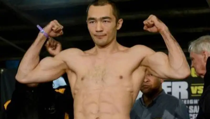 Бой Шуменова с Дортикосом покажут в Казахстане