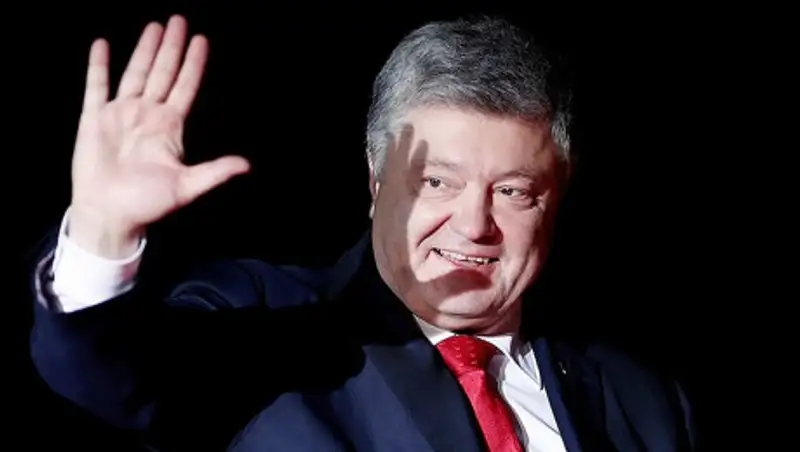 Порошенко повторно вызвали на допрос