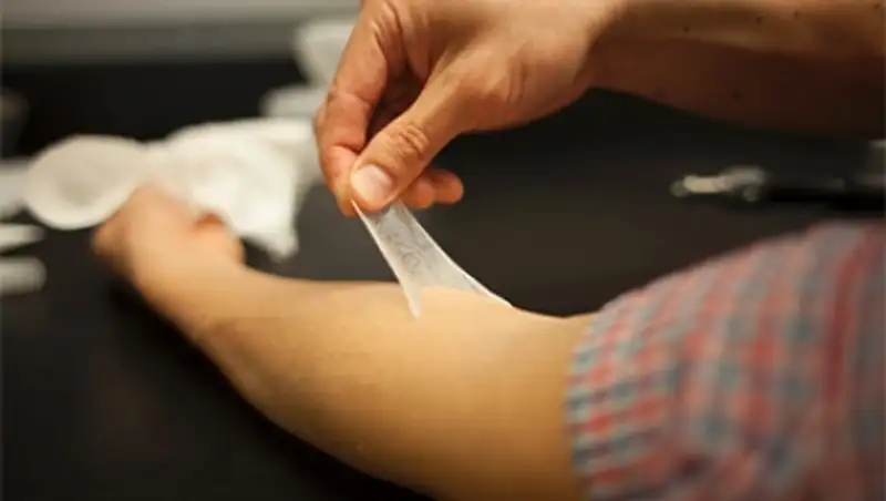 Создана искусственная кожа для маскировки морщин