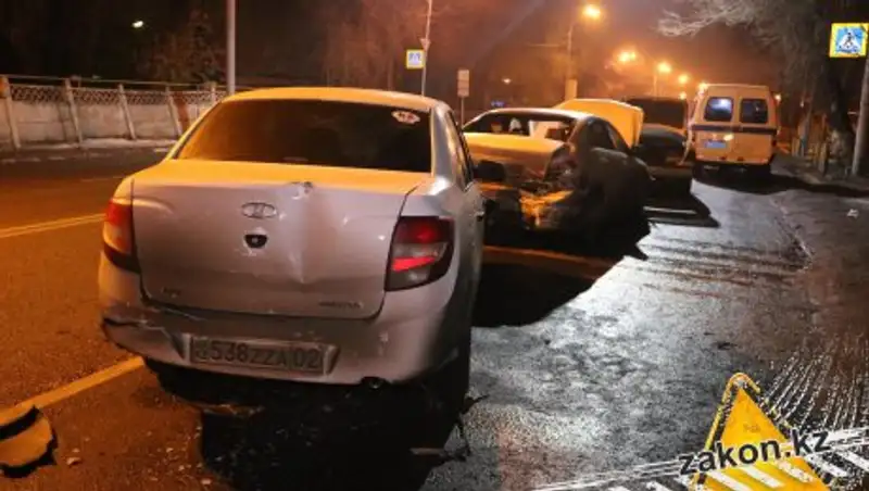 Очередное массовое ДТП произошло в Алматы
