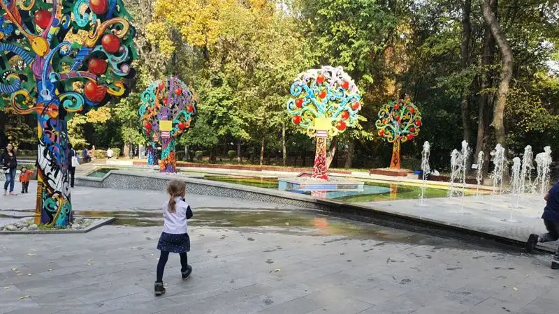 сухой фонтан в Алматы, фото - Новости Zakon.kz от 30.04.2023 10:00