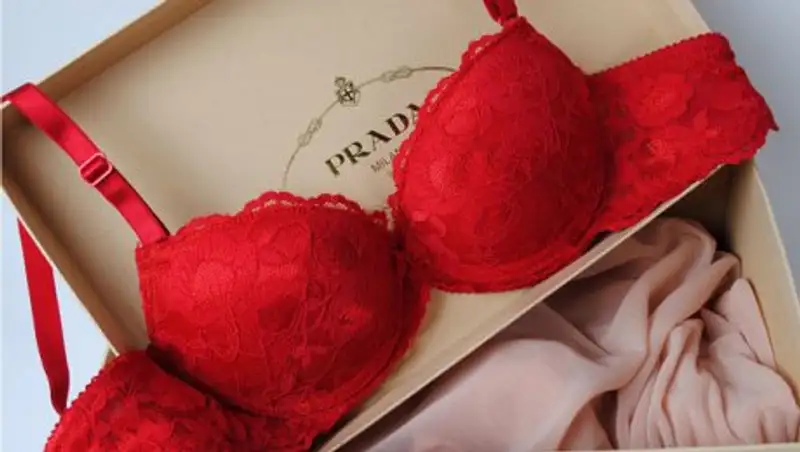 Житель Актобе украл в магазине кучу красных лифчиков