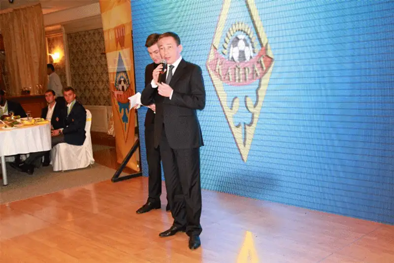 ФК «Кайрат» наградили медалями ФК «Кайрат» наградили медалями, фото - Новости Zakon.kz от 06.11.2013 03:40