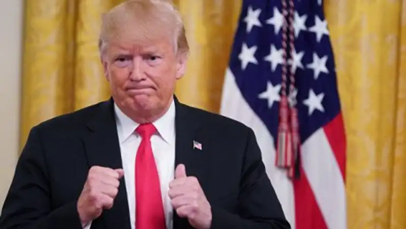 Атака клонов. В Сети нашли "пузатого двойника" Трампа