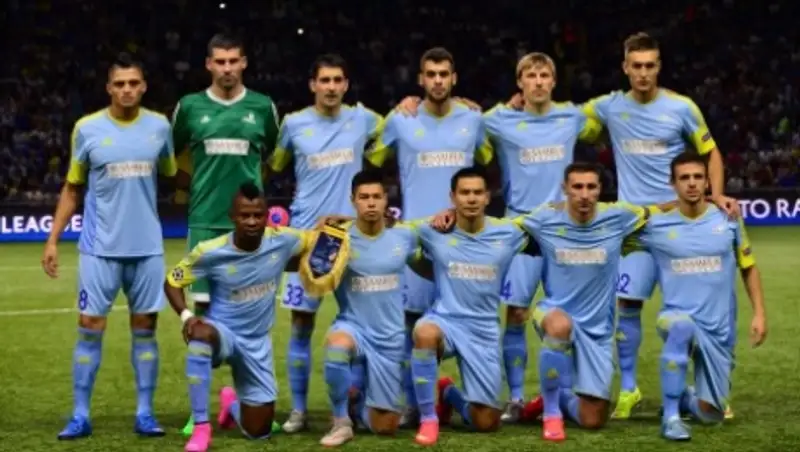 "Астана" обыгрывает АПОЭЛ после первого тайма в матче Лиги чемпионов