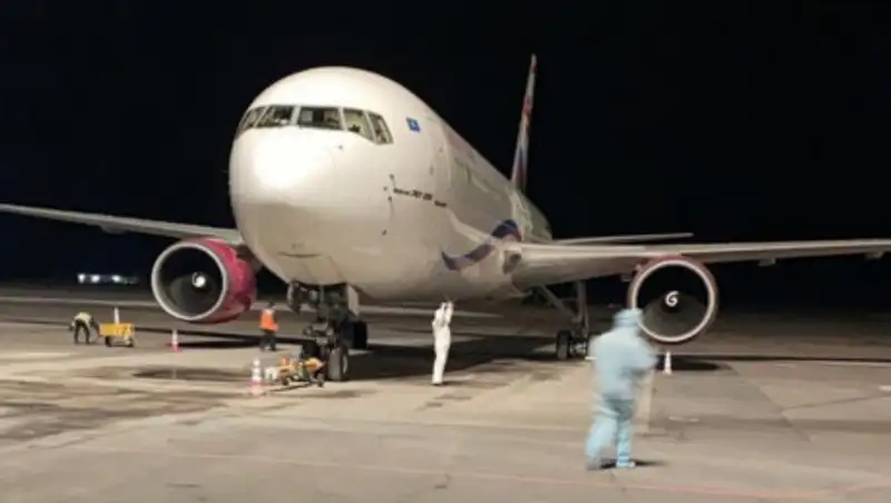 В алматинском аэропорту приостановят все международные авиарейсы