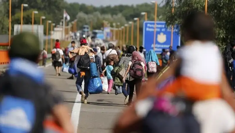 ЕС будет брать отпечатки пальцев у беженцев, чтобы отсеять террористов