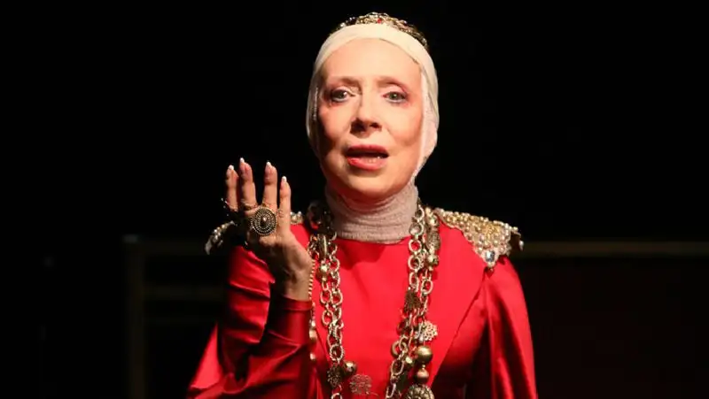 Инна Чурикова госпитализирована в реанимацию с многочисленными переломами