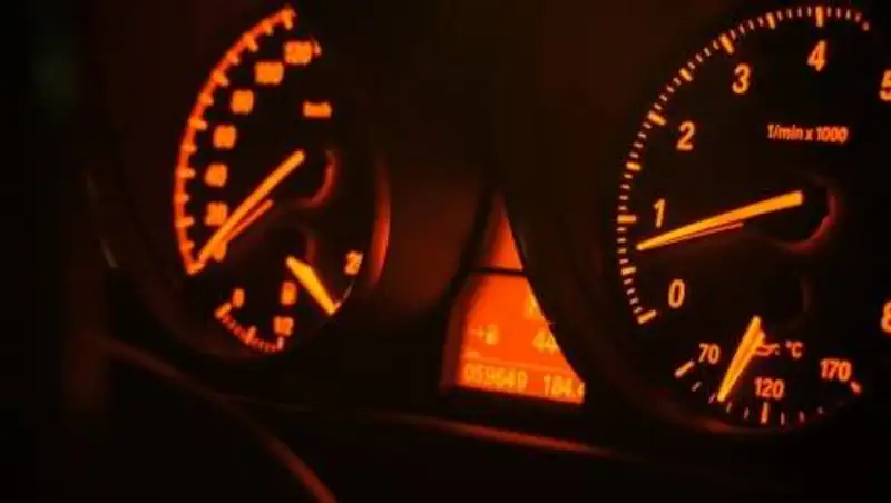 Алматинец заказал поджог авто за 400 тысяч тенге