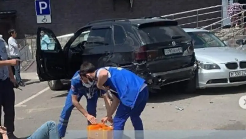 В Караганде ищут мужчину, открывшего стрельбу в центре города