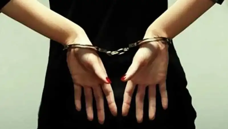 В Актобе вынесли приговор обманувшей чиновника мошеннице