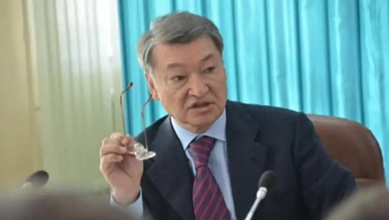 Аким ВКО перечислил свой месячный оклад пострадавшим от паводков