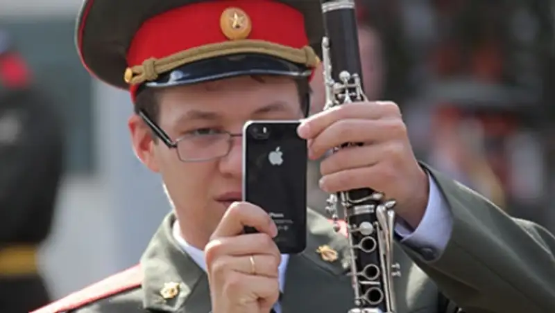 Минобороны РФ  опровергло запрет на iPhone для военнослужащих