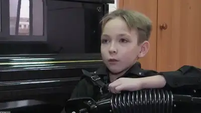 11-летний казахстанец стал лучшим баянистом мира , фото - Новости Zakon.kz от 13.11.2023 07:33