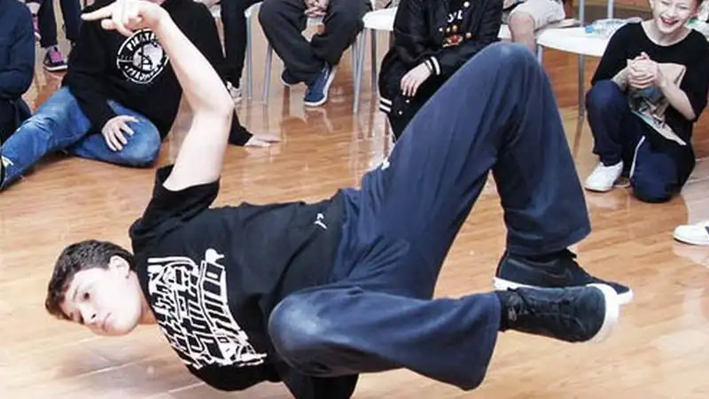 Часть билетов на Париж-2024 с участием казахстанского брейк-дансера распроданы