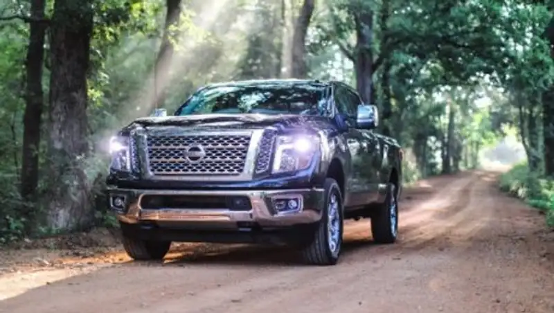 Пикап Nissan Titan получит более экономичную модификацию