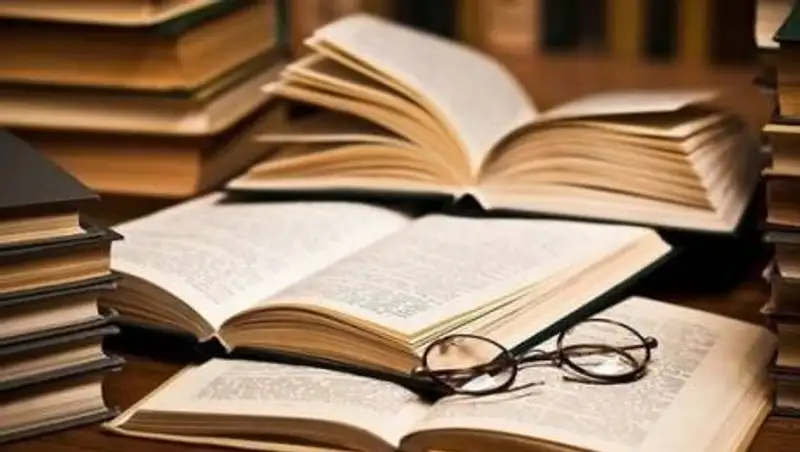 Мэтры казахстанской литературы получили стипендии от Первого Президента Казахстана