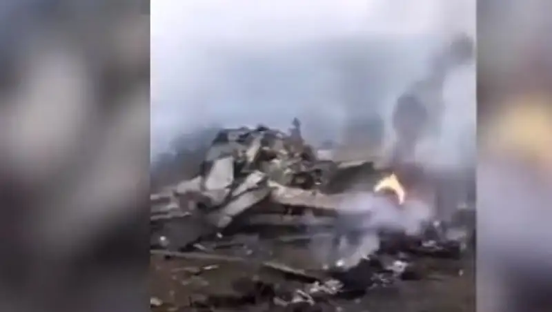 В Китае упал самолет