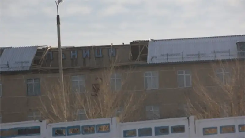 Более 3 лет не могут сдать в эксплуатацию поликлинику в Жамбылской области, фото - Новости Zakon.kz от 20.10.2013 17:32