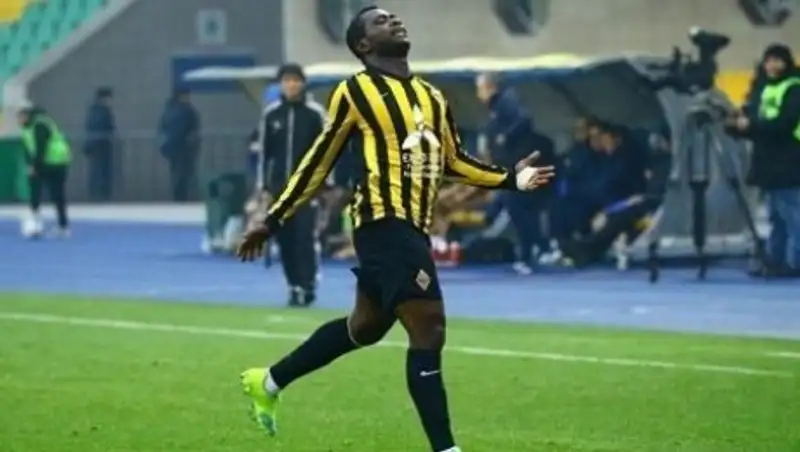 «Кайрат» переиграл «Шахтер» и сократил отставание от «Астаны»