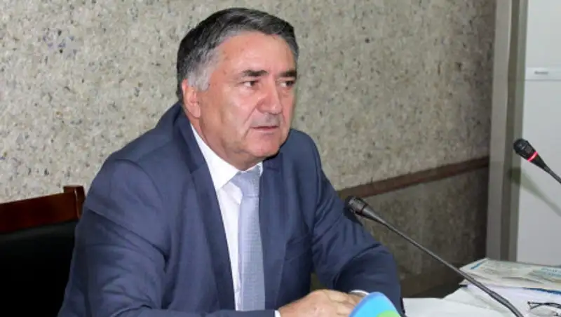 Министр транспорта Таджикистана пытался совершить суицид