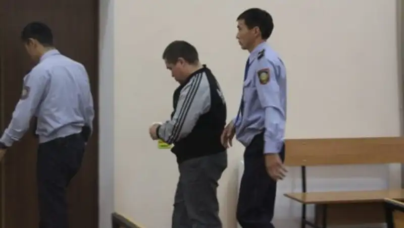 Сбивший мать четверых детей экс-подполковник предстал перед судом в ЗКО