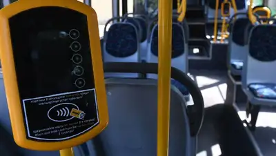 общественный транспорт qr , фото - Новости Zakon.kz от 08.01.2022 15:46