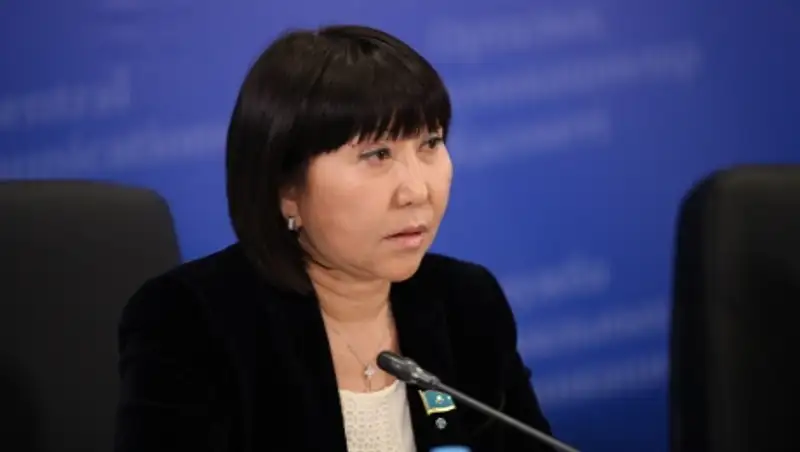 Депутат РК Меруерт Казбекова настаивает на пересмотре нормы о детских автокреслах