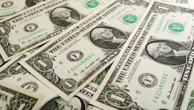 Курс доллара вырос после выходных