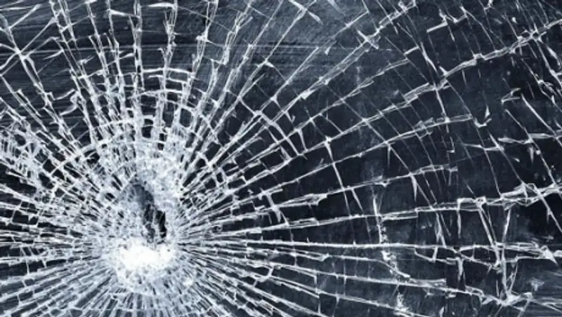 В Караганде мужчина стрелял в пассажирский микроавтобус