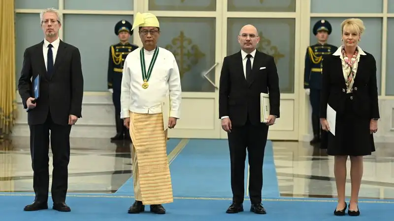 Касым-Жомарт Токаев принял верительные грамоты послов ряда государств, фото - Новости Zakon.kz от 24.01.2023 16:37