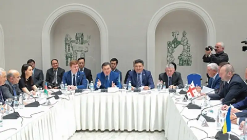 Мамин переизбран председателем Комитета по развитию Транскаспийского международного транспортного маршрута