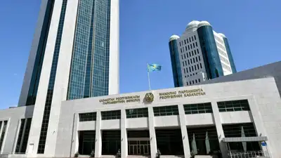 Пленарное заседание Мажилиса – 28 декабря 2022 года, фото - Новости Zakon.kz от 28.12.2022 10:00