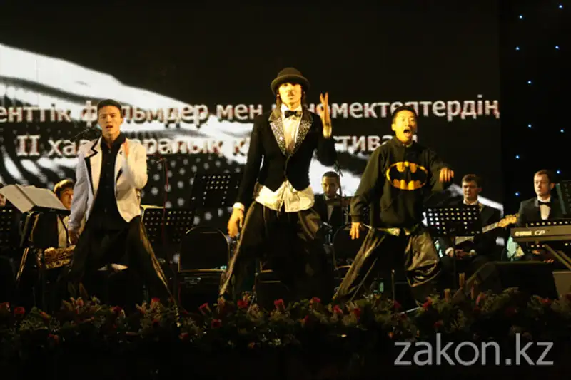 В Алматы открылся II Международный студенческий кинофестиваль «Бастау» (фото) В Алматы открылся II Международный студенческий кинофестиваль «Бастау» (фото), фото - Новости Zakon.kz от 24.10.2012 17:07