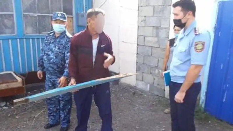 Мужчина убил брата в Алматинской области