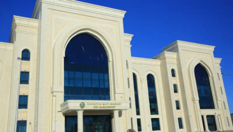 Духовное управление просит бизнесменов не повышать цены на продукты во время Рамадана