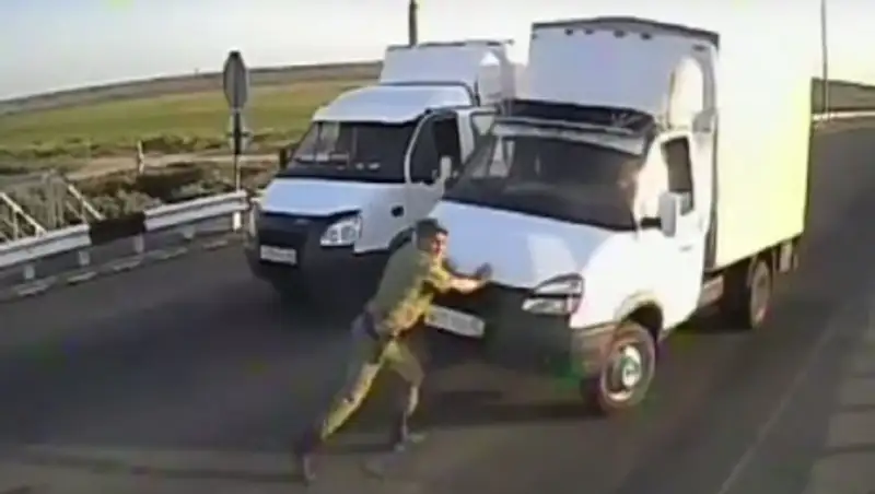 Водитель «Газели» сбил пограничника, чтобы попасть в Казахстан