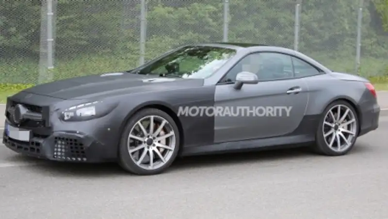 Обновлённый Mercedes SL63 AMG