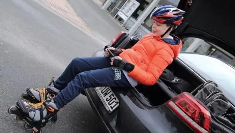 Психолог предупредила о последствиях запрета ребенку пользоваться смартфоном