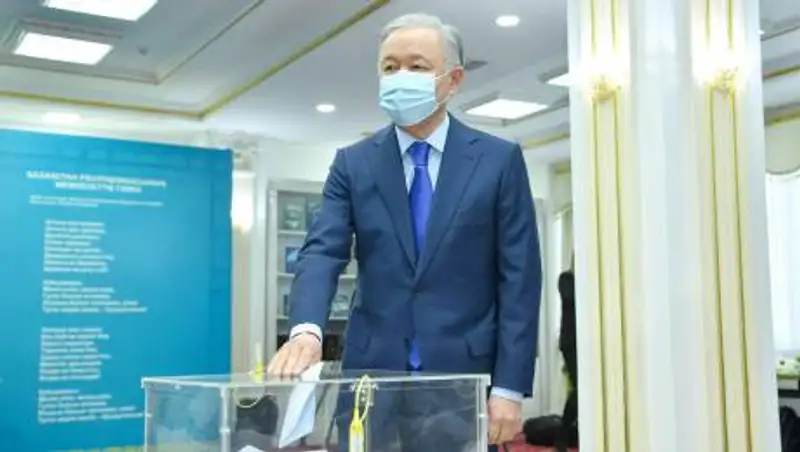 Нигматулин проголосовал на парламентских выборах