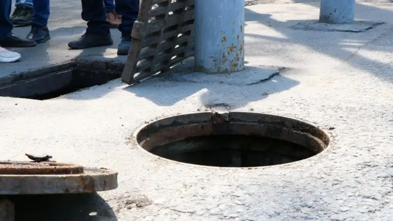 В Тобыле погиб двухлетний ребенок, упав в канализационный люк