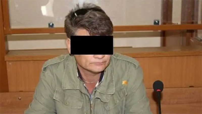 Обвиняемого по делу о сброшенном телевизоре доставят в суд Актау принудительно